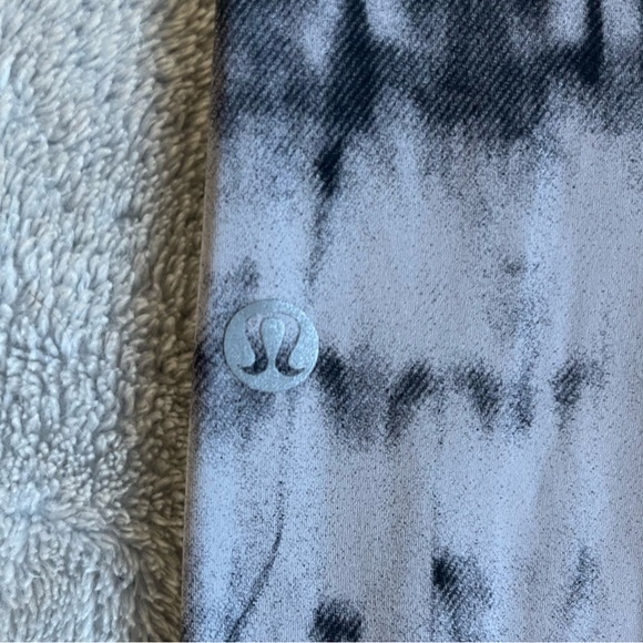 Lululemon Fast and Free Tight II 25" *Game Day size 8 - Picture 4 of 5